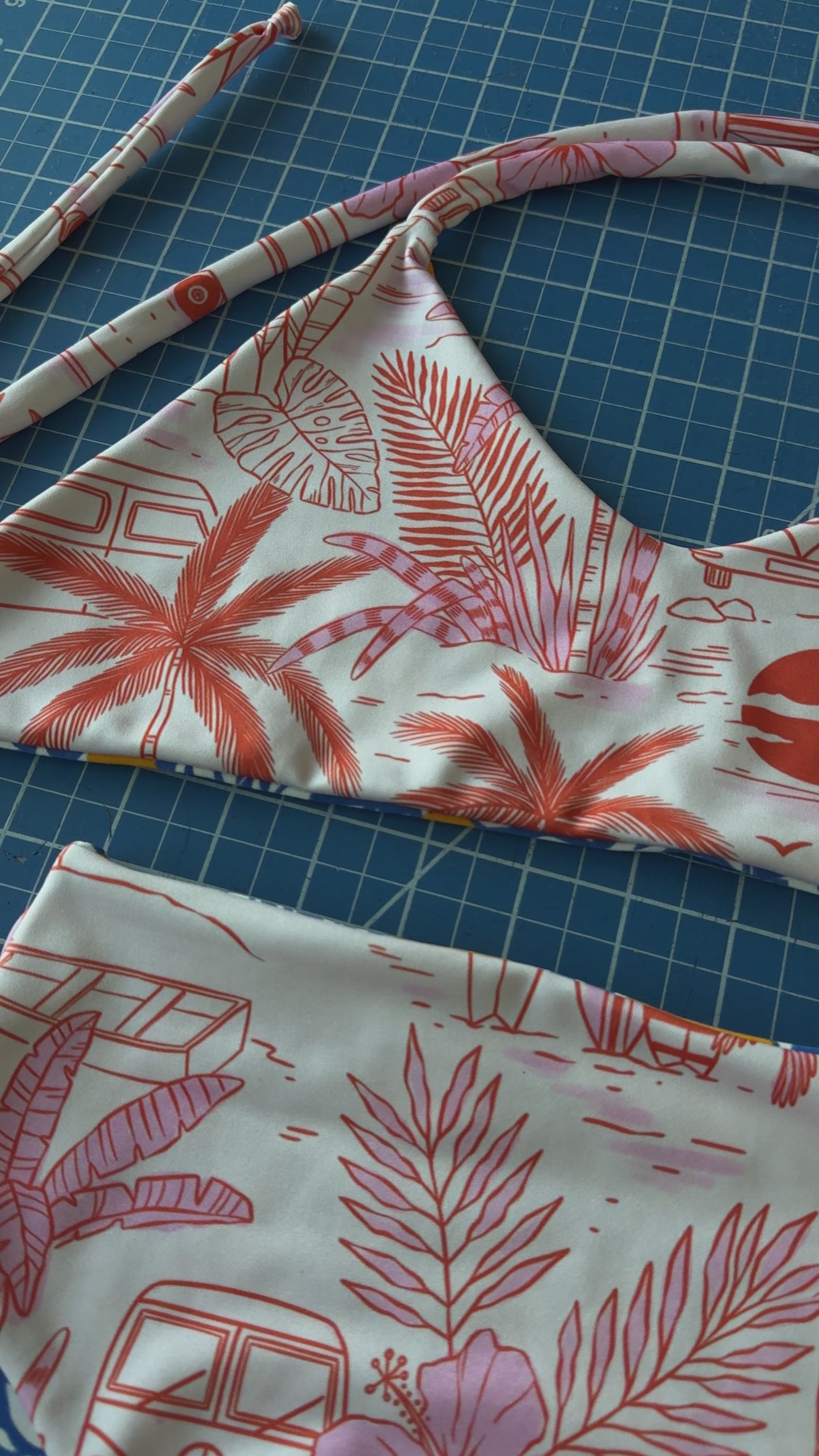 High waist bikini | Reversible | Cheeky (SMALL ONLY)